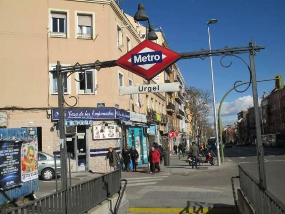 Apartamento Urgel Madri Exterior foto